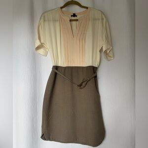 Ann Taylor Cream and Brown Short Sleeve Dress